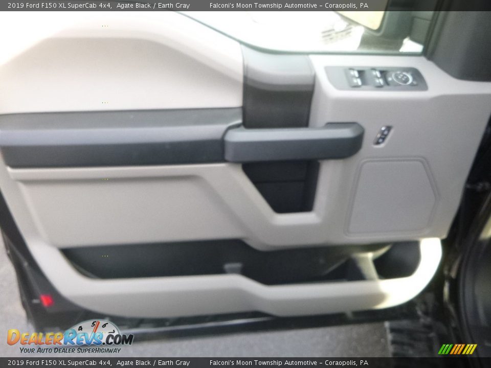 2019 Ford F150 XL SuperCab 4x4 Agate Black / Earth Gray Photo #10