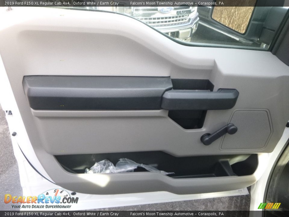 2019 Ford F150 XL Regular Cab 4x4 Oxford White / Earth Gray Photo #11
