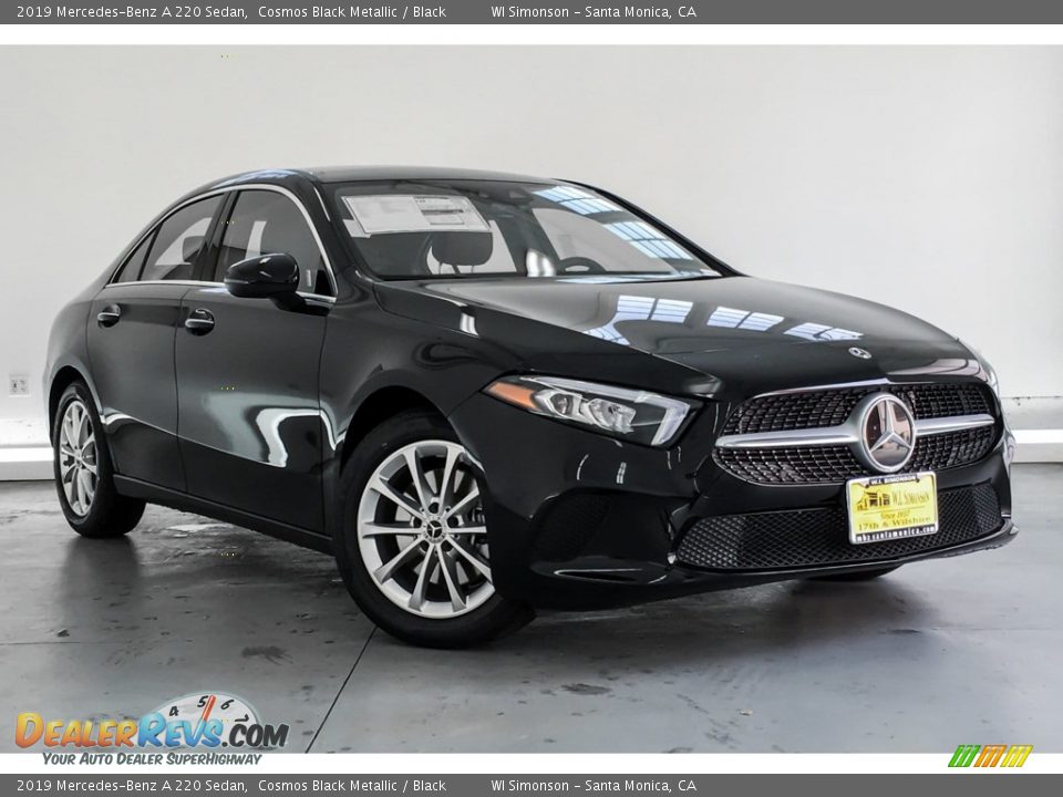 Front 3/4 View of 2019 Mercedes-Benz A 220 Sedan Photo #12