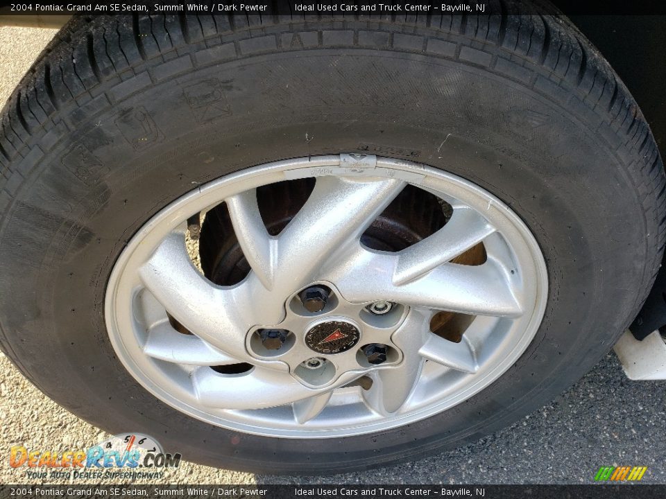 2004 Pontiac Grand Am SE Sedan Summit White / Dark Pewter Photo #23