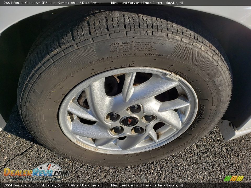 2004 Pontiac Grand Am SE Sedan Summit White / Dark Pewter Photo #25