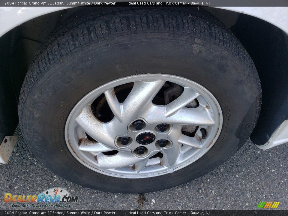 2004 Pontiac Grand Am SE Sedan Summit White / Dark Pewter Photo #26