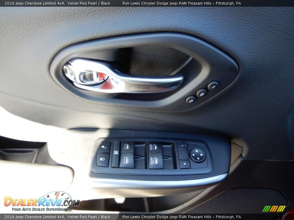 2019 Jeep Cherokee Limited 4x4 Velvet Red Pearl / Black Photo #14