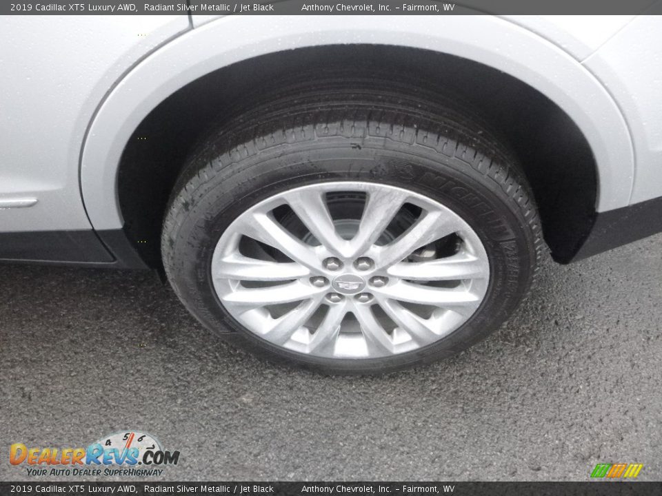 2019 Cadillac XT5 Luxury AWD Radiant Silver Metallic / Jet Black Photo #5