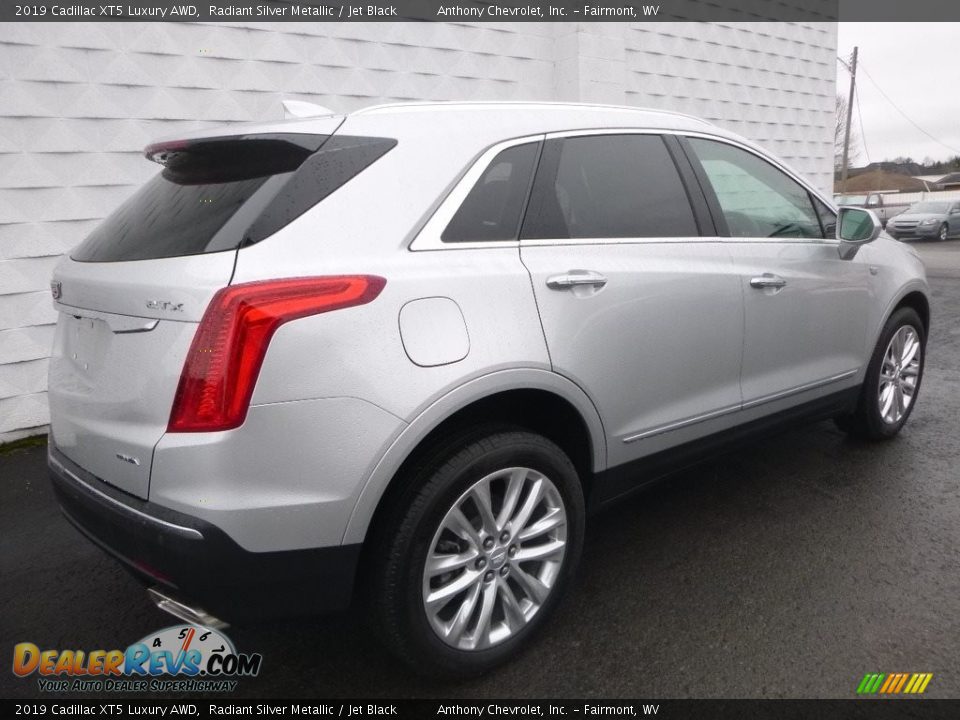 2019 Cadillac XT5 Luxury AWD Radiant Silver Metallic / Jet Black Photo #6