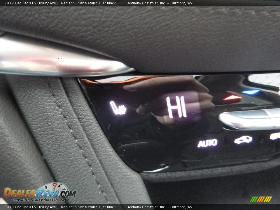 2019 Cadillac XT5 Luxury AWD Radiant Silver Metallic / Jet Black Photo #18