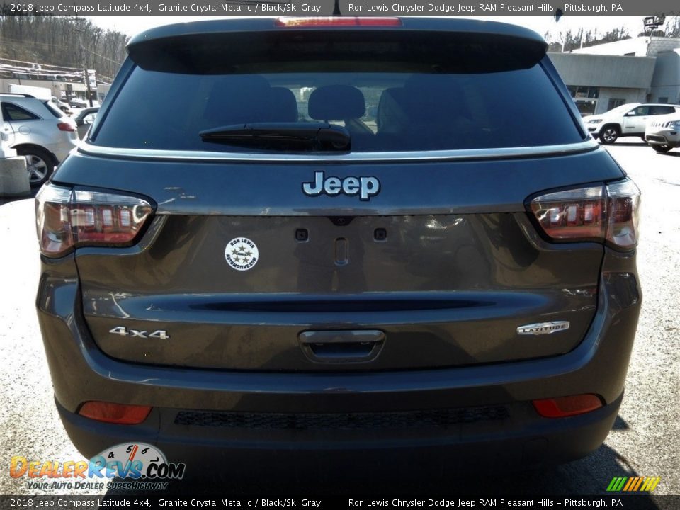 2018 Jeep Compass Latitude 4x4 Granite Crystal Metallic / Black/Ski Gray Photo #4