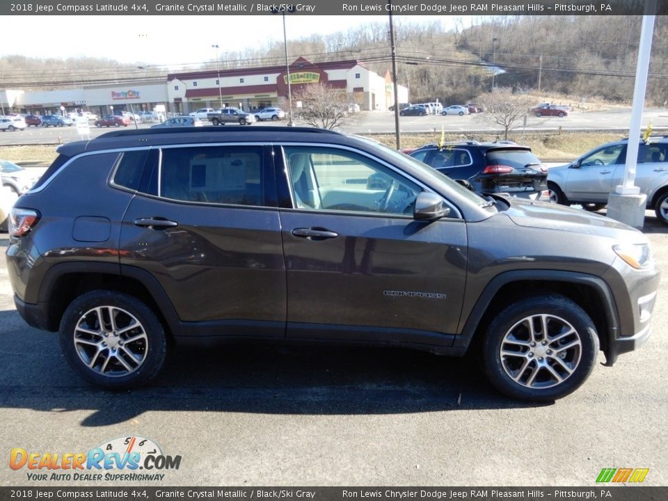 2018 Jeep Compass Latitude 4x4 Granite Crystal Metallic / Black/Ski Gray Photo #7