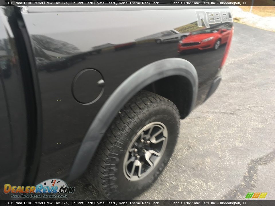 2016 Ram 1500 Rebel Crew Cab 4x4 Brilliant Black Crystal Pearl / Rebel Theme Red/Black Photo #17