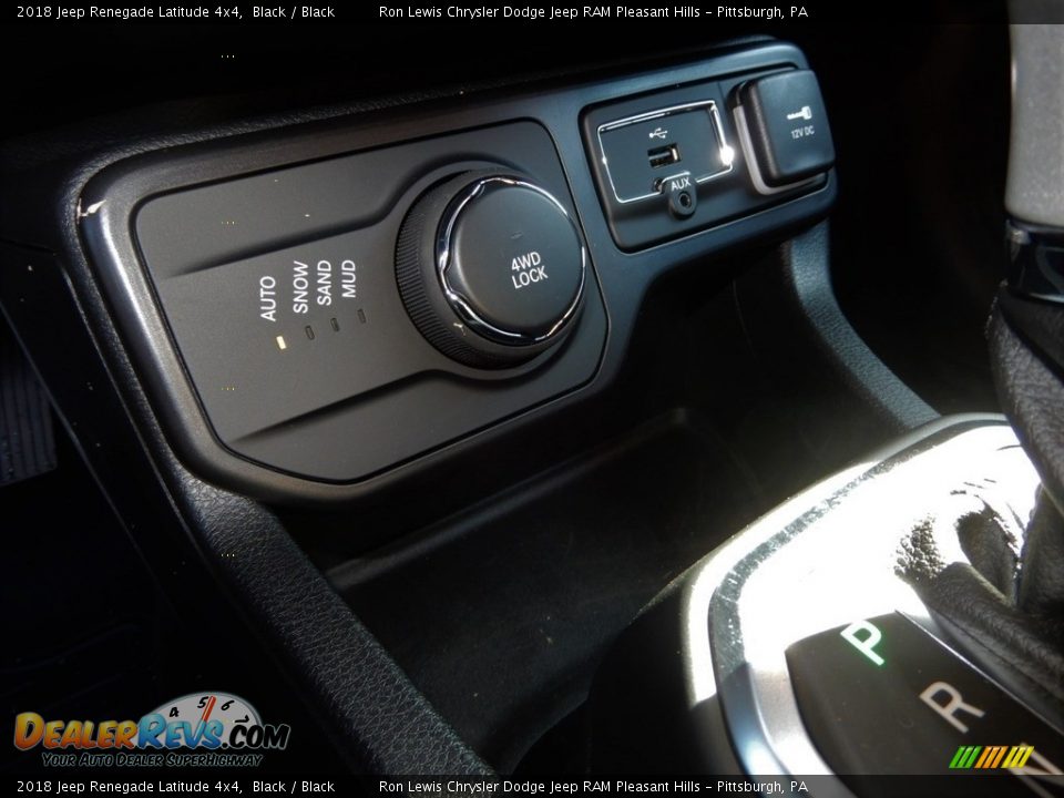 2018 Jeep Renegade Latitude 4x4 Black / Black Photo #18