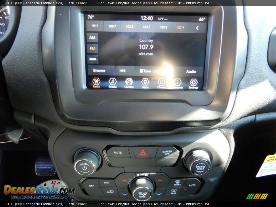 2018 Jeep Renegade Latitude 4x4 Black / Black Photo #20