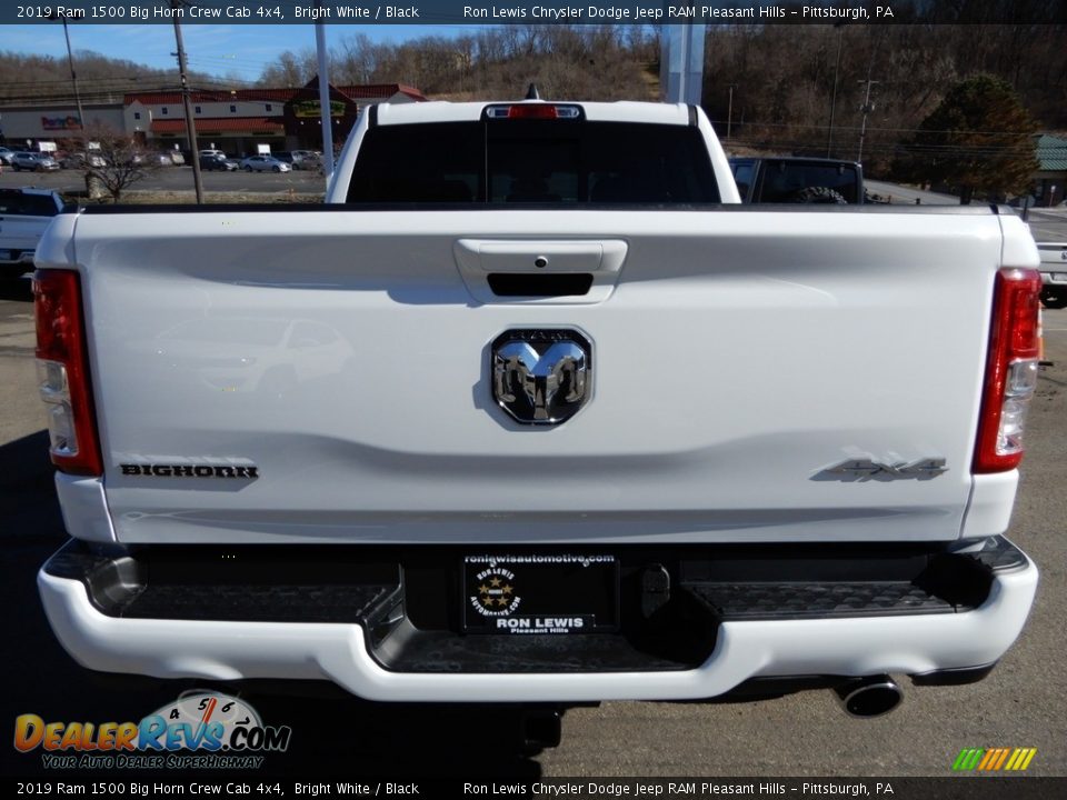2019 Ram 1500 Big Horn Crew Cab 4x4 Bright White / Black Photo #4