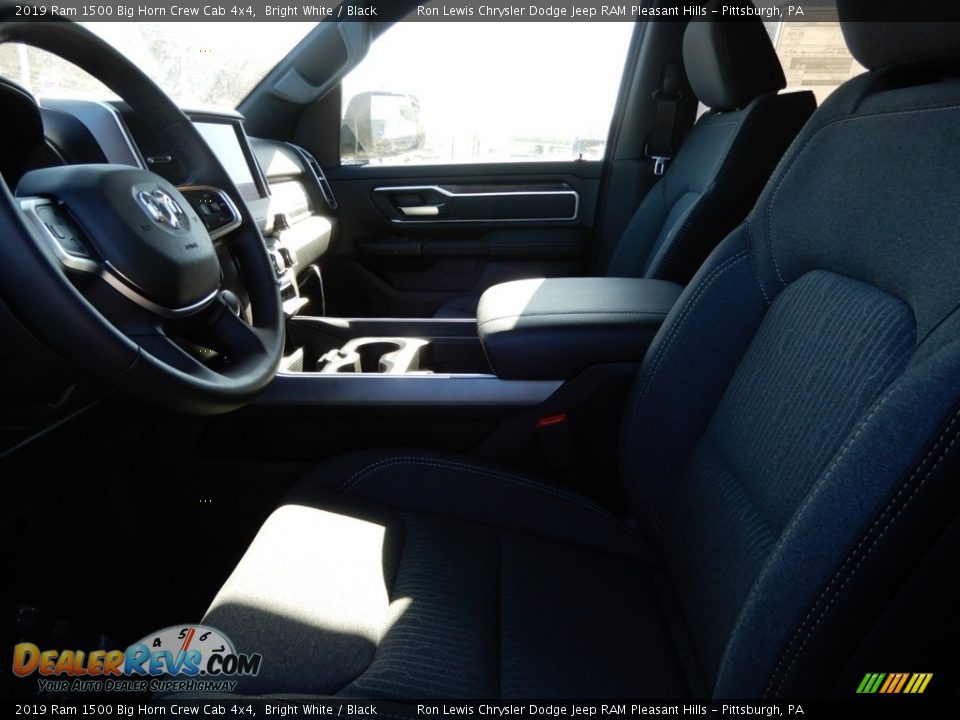 2019 Ram 1500 Big Horn Crew Cab 4x4 Bright White / Black Photo #10