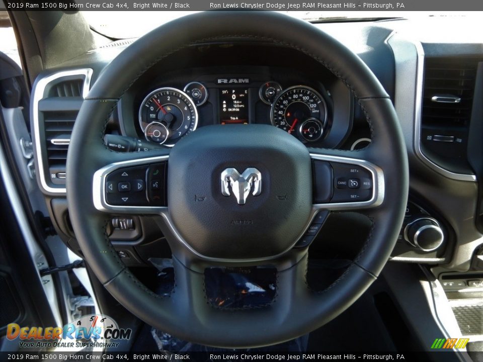 2019 Ram 1500 Big Horn Crew Cab 4x4 Bright White / Black Photo #18