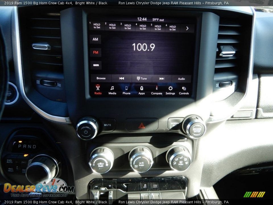 2019 Ram 1500 Big Horn Crew Cab 4x4 Bright White / Black Photo #20