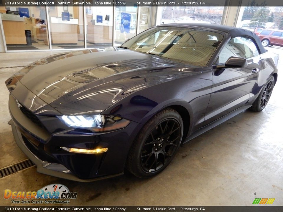 2019 Ford Mustang EcoBoost Premium Convertible Kona Blue / Ebony Photo #4
