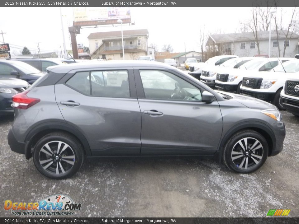 Gun Metallic 2019 Nissan Kicks SV Photo #3