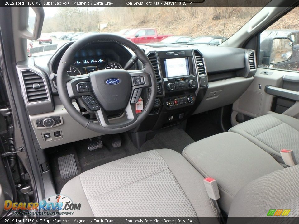 Earth Gray Interior - 2019 Ford F150 XLT SuperCab 4x4 Photo #12