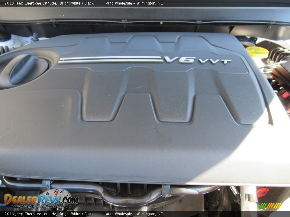 2019 Jeep Cherokee Latitude Bright White / Black Photo #6