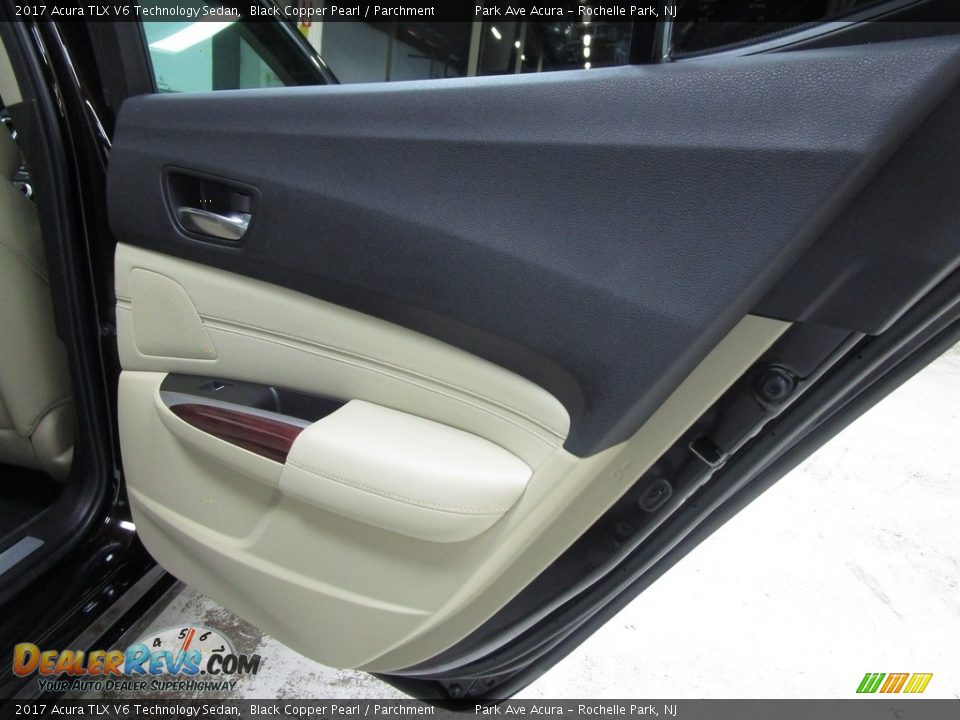 2017 Acura TLX V6 Technology Sedan Black Copper Pearl / Parchment Photo #15