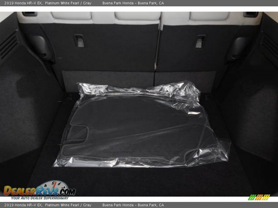 2019 Honda HR-V EX Platinum White Pearl / Gray Photo #31