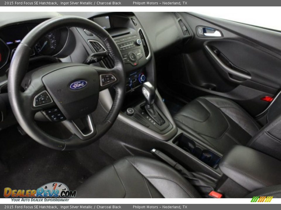 2015 Ford Focus SE Hatchback Ingot Silver Metallic / Charcoal Black Photo #11
