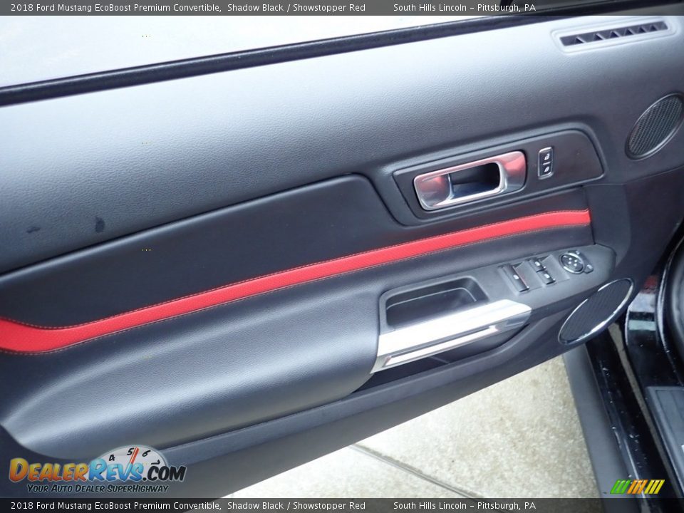 Door Panel of 2018 Ford Mustang EcoBoost Premium Convertible Photo #18