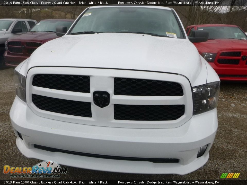 2019 Ram 1500 Classic Express Quad Cab 4x4 Bright White / Black Photo #7