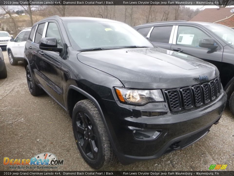 2019 Jeep Grand Cherokee Laredo 4x4 Diamond Black Crystal Pearl / Black Photo #6