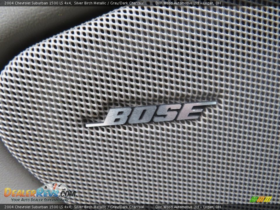 2004 Chevrolet Suburban 1500 LS 4x4 Silver Birch Metallic / Gray/Dark Charcoal Photo #2