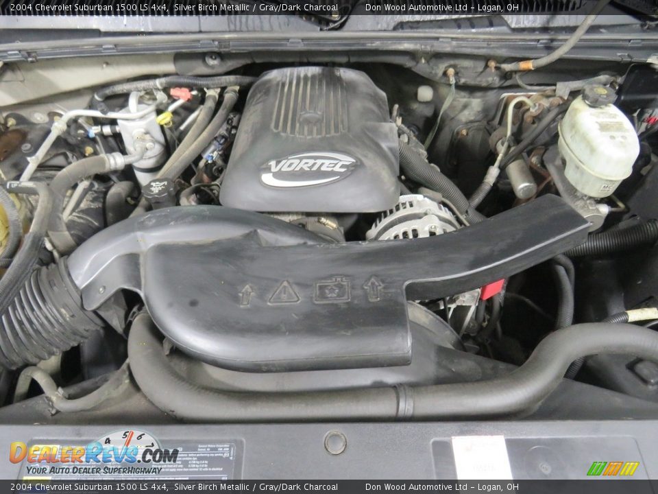 2004 Chevrolet Suburban 1500 LS 4x4 Silver Birch Metallic / Gray/Dark Charcoal Photo #7