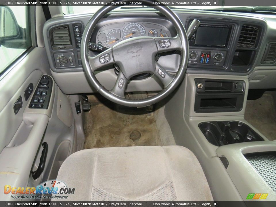 2004 Chevrolet Suburban 1500 LS 4x4 Silver Birch Metallic / Gray/Dark Charcoal Photo #35