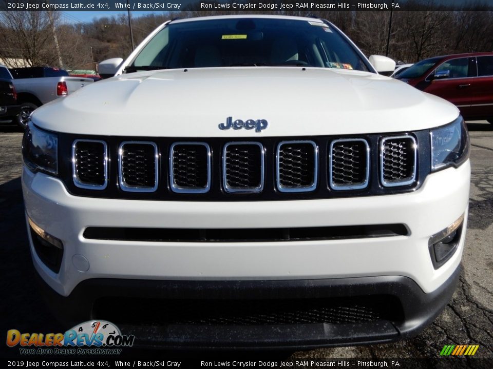 2019 Jeep Compass Latitude 4x4 White / Black/Ski Gray Photo #9