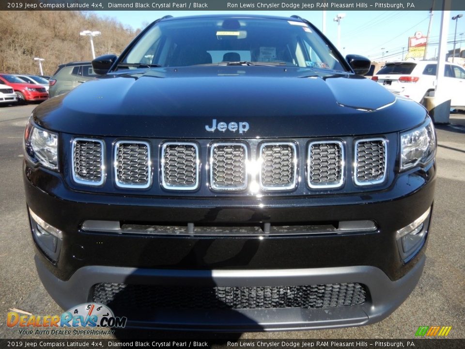 2019 Jeep Compass Latitude 4x4 Diamond Black Crystal Pearl / Black Photo #9