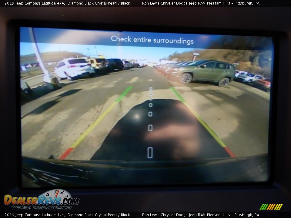 2019 Jeep Compass Latitude 4x4 Diamond Black Crystal Pearl / Black Photo #19