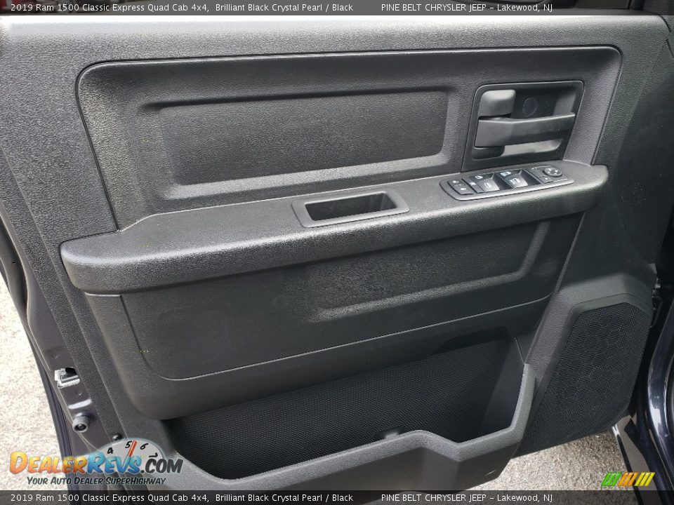 2019 Ram 1500 Classic Express Quad Cab 4x4 Brilliant Black Crystal Pearl / Black Photo #8