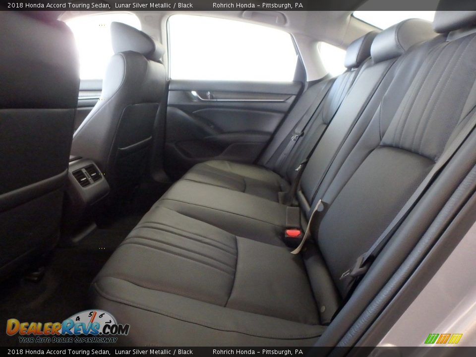 2018 Honda Accord Touring Sedan Lunar Silver Metallic / Black Photo #7