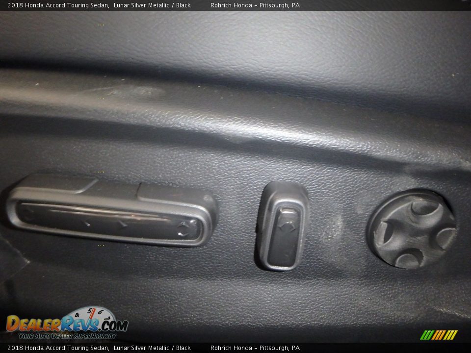 2018 Honda Accord Touring Sedan Lunar Silver Metallic / Black Photo #11