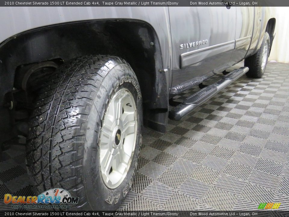 2010 Chevrolet Silverado 1500 LT Extended Cab 4x4 Taupe Gray Metallic / Light Titanium/Ebony Photo #8