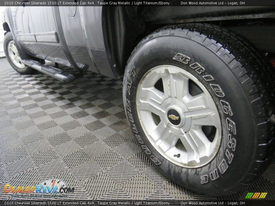 2010 Chevrolet Silverado 1500 LT Extended Cab 4x4 Taupe Gray Metallic / Light Titanium/Ebony Photo #9