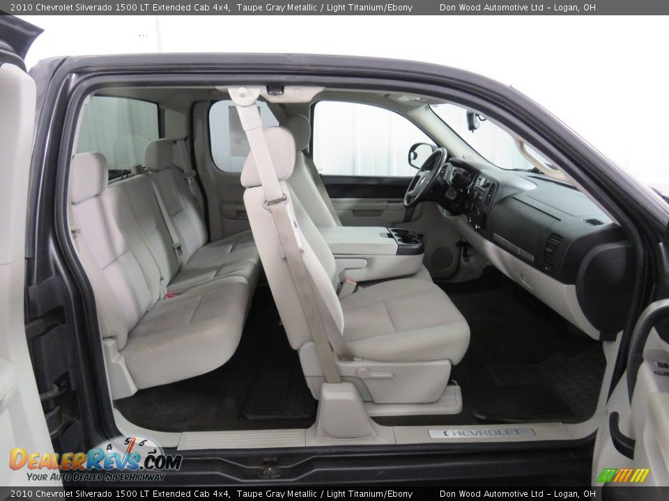 2010 Chevrolet Silverado 1500 LT Extended Cab 4x4 Taupe Gray Metallic / Light Titanium/Ebony Photo #24