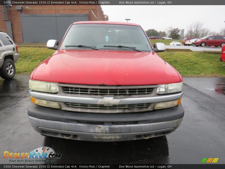 2000 Chevrolet Silverado 1500 LS Extended Cab 4x4 Victory Red / Graphite Photo #5