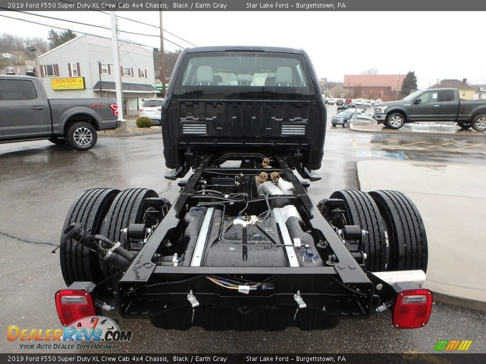 2019 Ford F550 Super Duty XL Crew Cab 4x4 Chassis Black / Earth Gray Photo #6