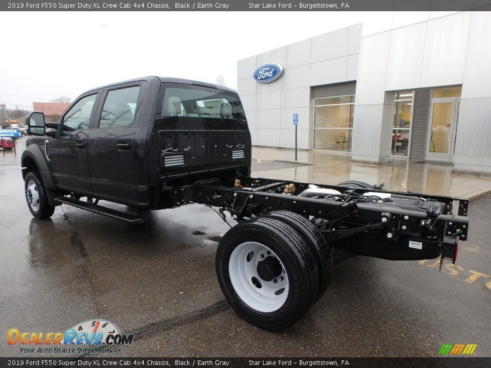2019 Ford F550 Super Duty XL Crew Cab 4x4 Chassis Black / Earth Gray Photo #7