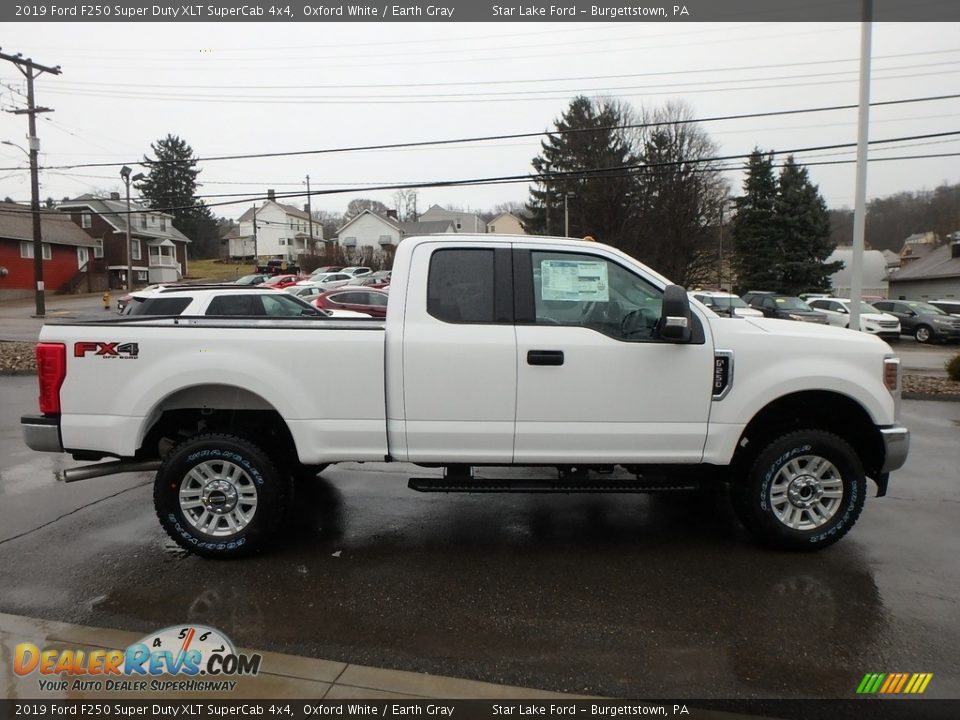 2019 Ford F250 Super Duty XLT SuperCab 4x4 Oxford White / Earth Gray Photo #4
