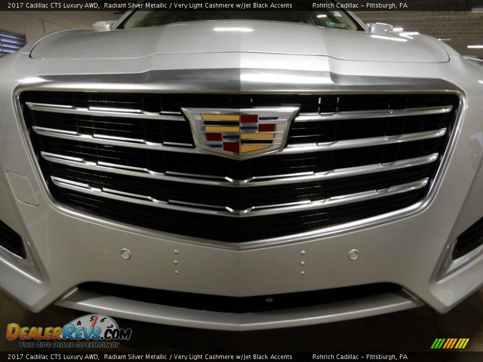 2017 Cadillac CTS Luxury AWD Radiant Silver Metallic / Very Light Cashmere w/Jet Black Accents Photo #9