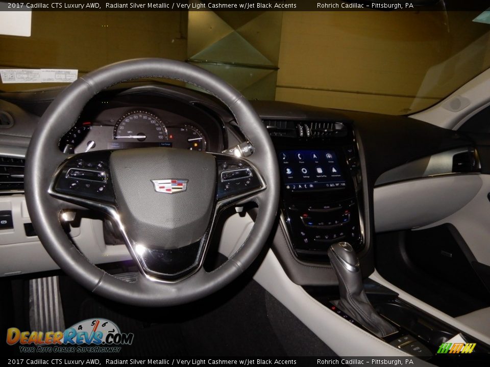 2017 Cadillac CTS Luxury AWD Radiant Silver Metallic / Very Light Cashmere w/Jet Black Accents Photo #16