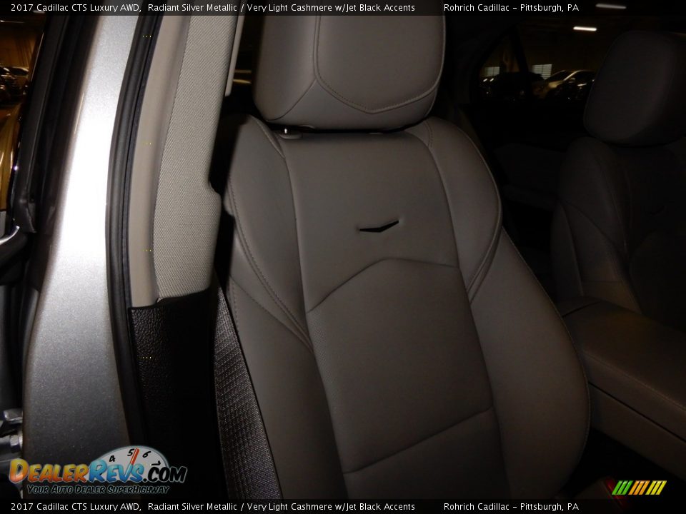 2017 Cadillac CTS Luxury AWD Radiant Silver Metallic / Very Light Cashmere w/Jet Black Accents Photo #19