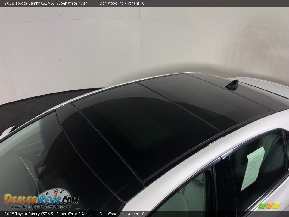 2018 Toyota Camry XSE V6 Super White / Ash Photo #2