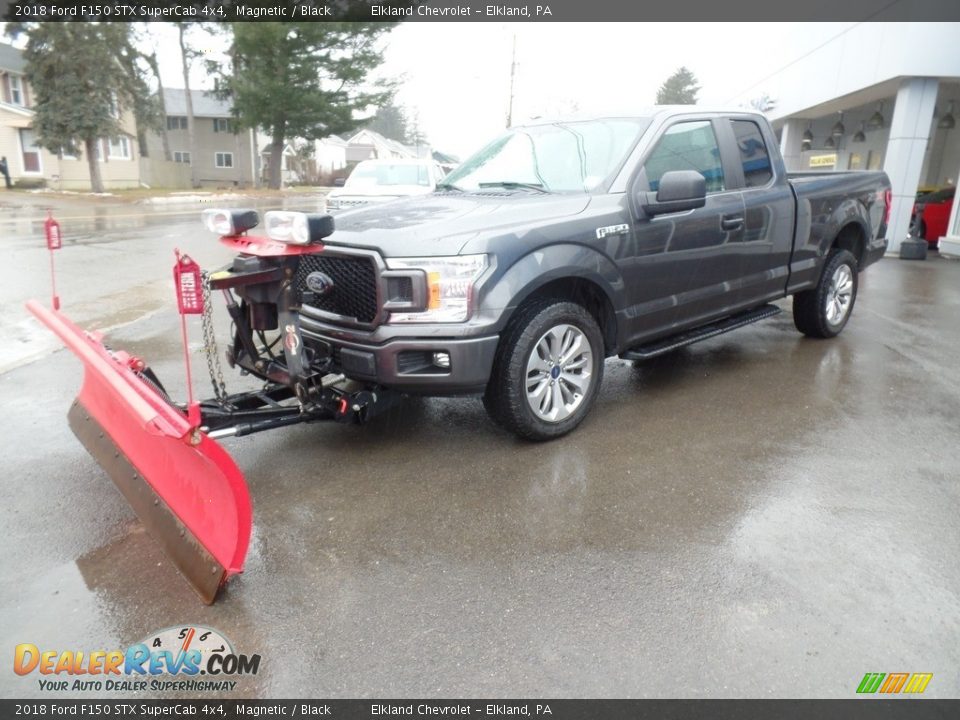 2018 Ford F150 STX SuperCab 4x4 Magnetic / Black Photo #2